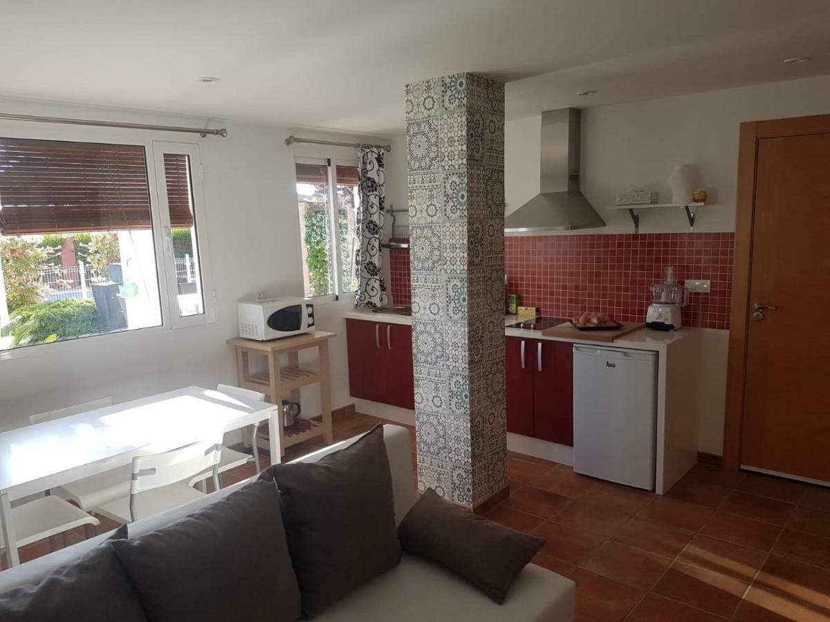 The Red House Apartment Alhendin ภายนอก รูปภาพ