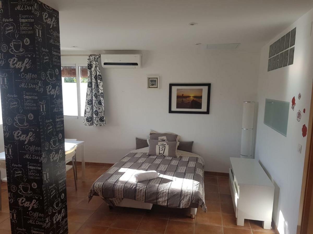 The Red House Apartment Alhendin ภายนอก รูปภาพ